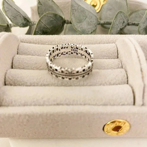 925 Sterling Silver Star Ring Band Minimalist Boho Ring Stackable Ring - Picture 4 of 5